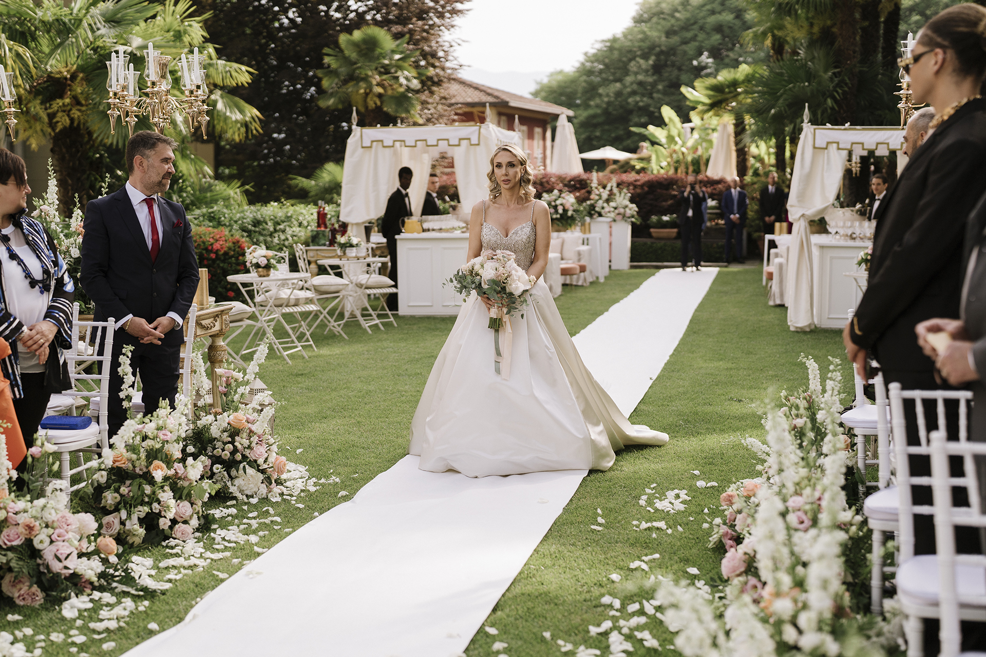 Romantic wedding in lake Como :: 24